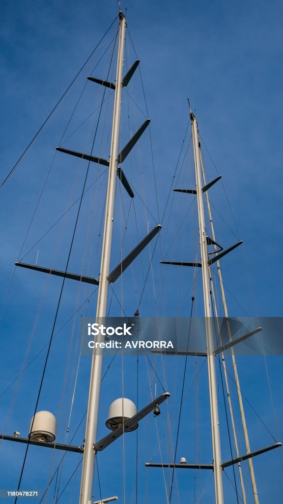 Tiang Dan Rigging Kapal Layar Tampilan Ke Atas Tiang Kapal Foto Stok