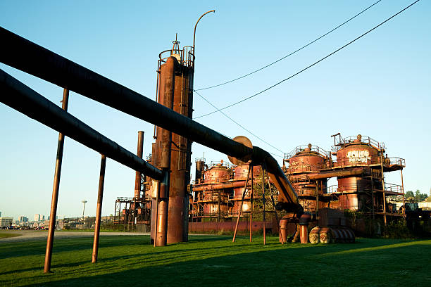 istock Decaying old gas refining factory gasworks 118047862