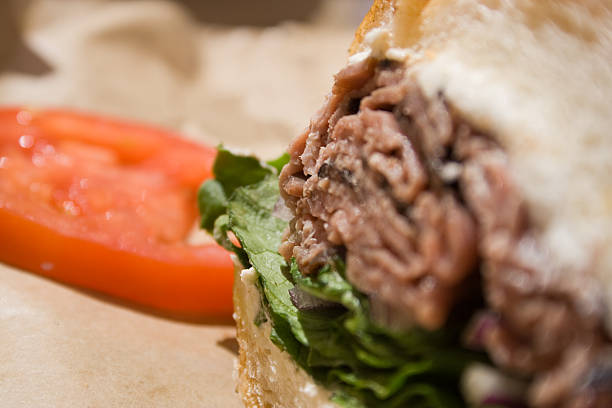 istock Roast Beef Sandwich and tomato 118053042