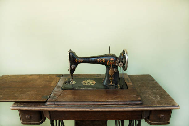 istock Old metal manual retro sewing machine 1180550788