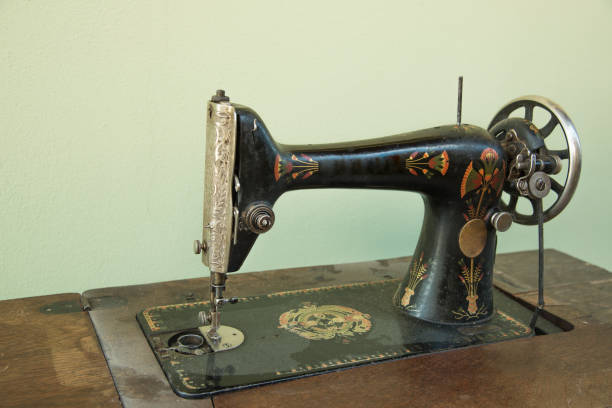 istock Old metal manual retro sewing machine 1180556677