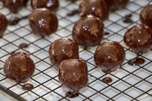 istock fresh chocolate balls close up 1180579512