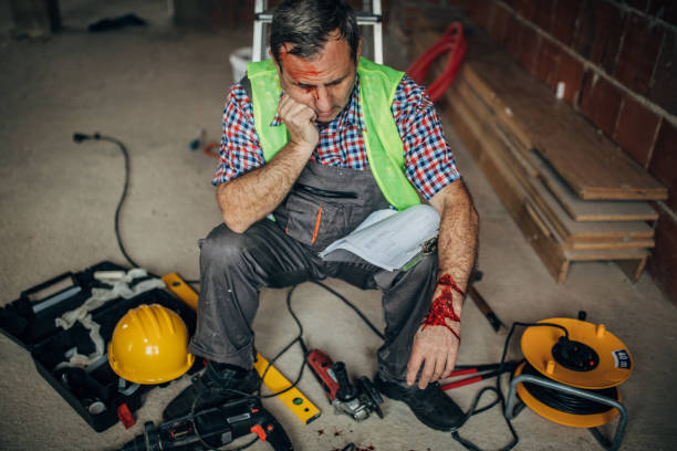 istock Physical injury to the hand of a construction worker 1180580416