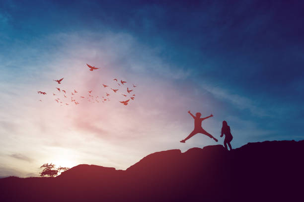 istock Silhouette of team leadership, teamwork and teamwork and delightful silhouette concepts 1180593845