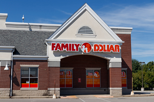 Kokomo - Circa September 2019: Family Dollar Variety Store. Family Dollar is a Subsidiary of Dollar Tree I