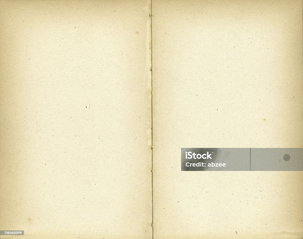 Livro aberto com bordas escuras - Foto de stock de Antigo royalty-free