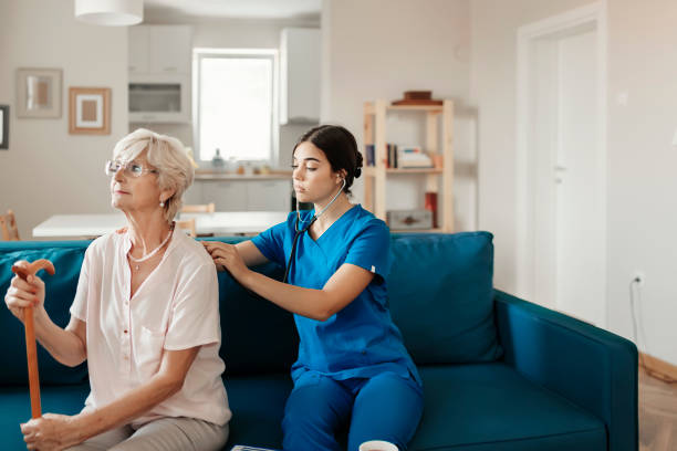 istock Her favourite doctor does house calls 1180662717