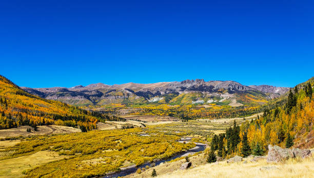 istock Mountain Valley in Full Autumn Color 1180663670