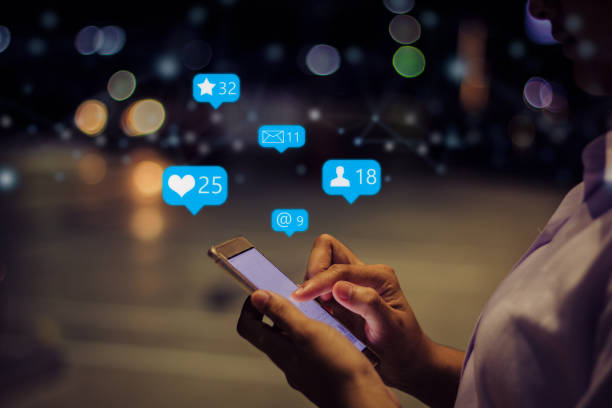 social media concept - business blurred motion text messaging defocused imagens e fotografias de stock