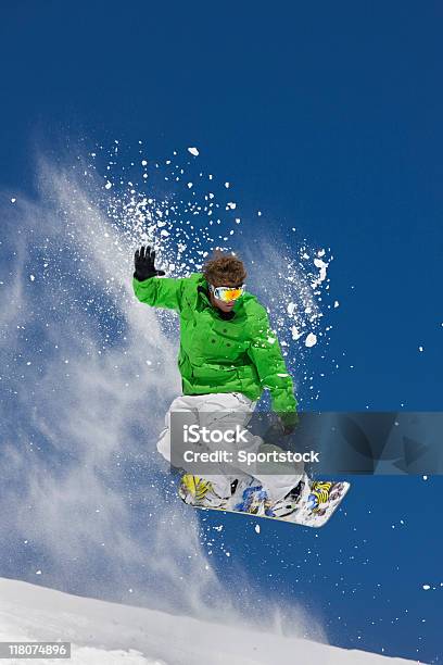 Foto de Extreme Snowboard Salto e mais fotos de stock de Pular - Pular, Snowboarding, 20 Anos