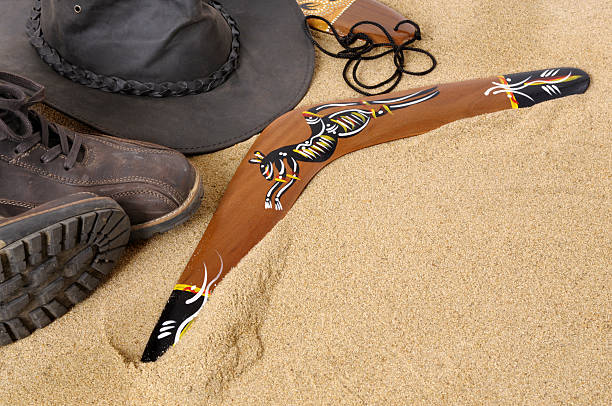 australien hintergrund - australia boomerang aboriginal aborigine stock-fotos und bilder