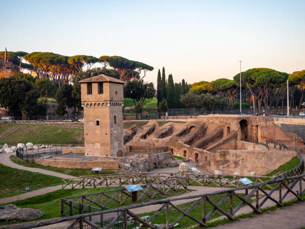 archaeological area of the circus maximus in rome, italy - imperial italy rome roman forum imagens e fotografias de stock