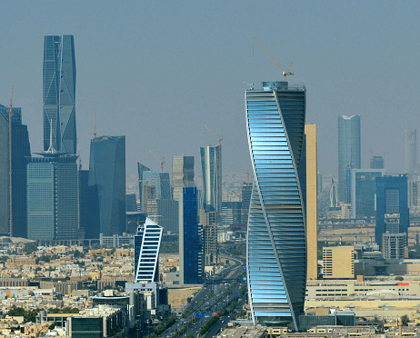 Riyadh, Saudi Arabia: Al Majdoul tower - view north over the business district along King Fahd Road - skyline with skyscrapers, King Abdullah Financial District in the background - Zeidler architects, Awtad Real Estate