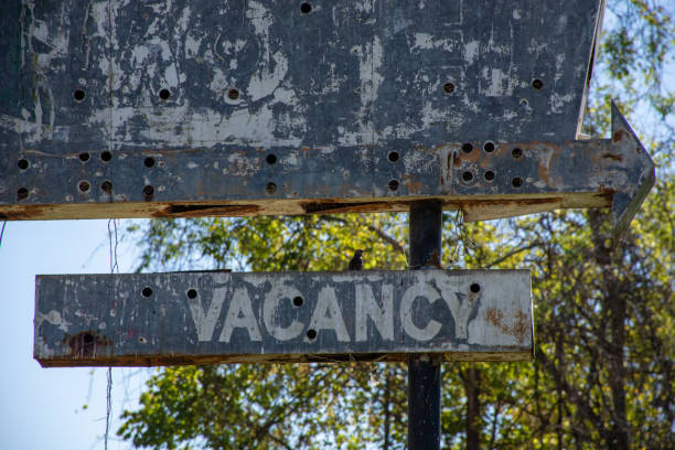 istock Abandoned Motel Signage 1180855207