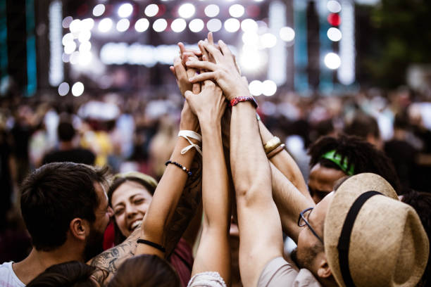 istock Friends' unity on music festival! 1180926112