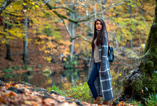 Fashion shoot in autumn at Seven Lake(Yedigoller)