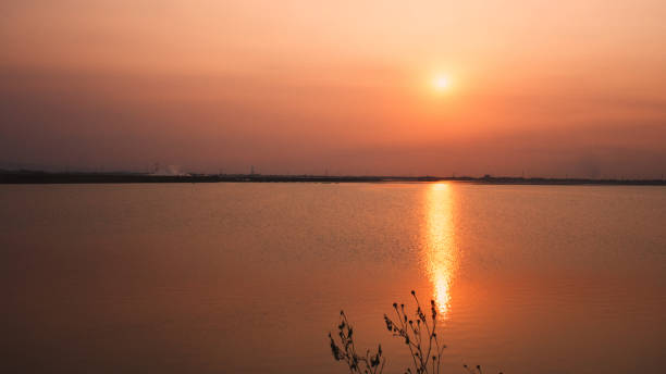 istock The Sunset at Lumpur Lapindo Mudflow 1180962562