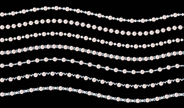 ilustraciones, imágenes clip art, dibujos animados e iconos de stock de conjunto de cuerdas onduladas perlas aisladas sobre fondo negro. - vector love jewelry pearl