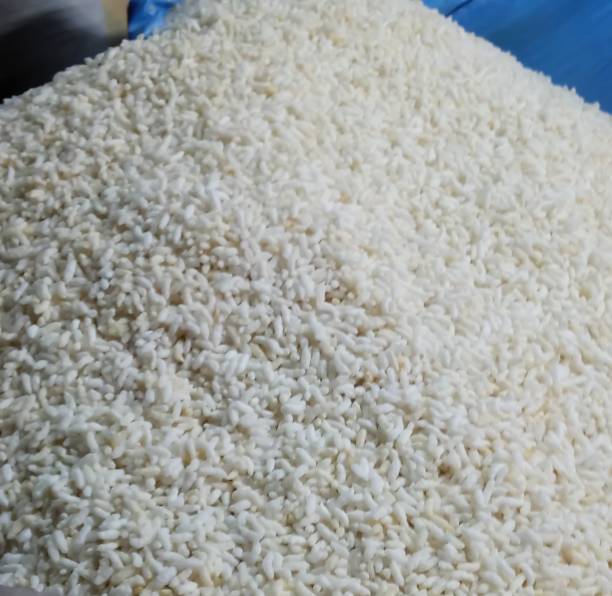 istock Lots of puffed rice 1180996149