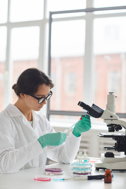 istock Beautiful Female Scientist Side View 1181006609