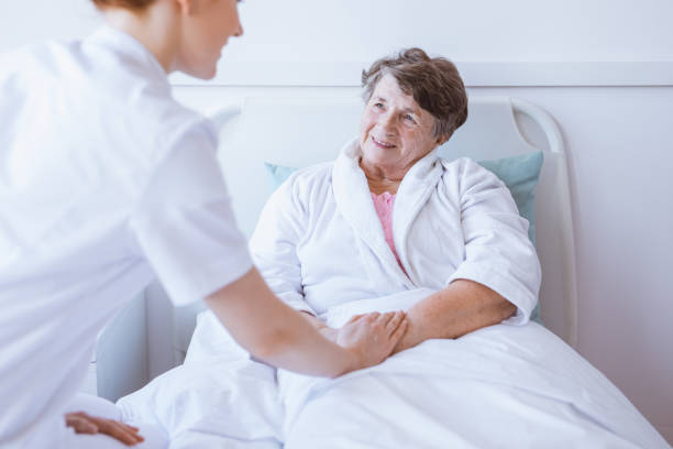 istock Nurse and the patient 1181029241