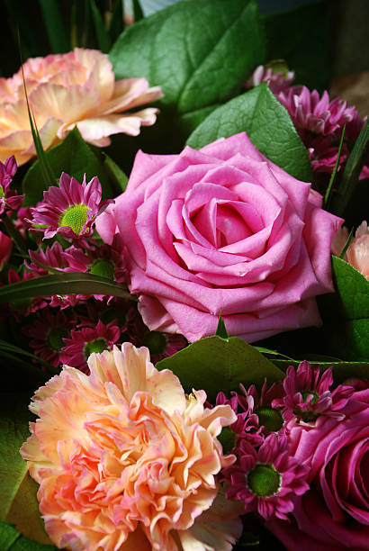 istock Vibrant pink bouquet 118103585