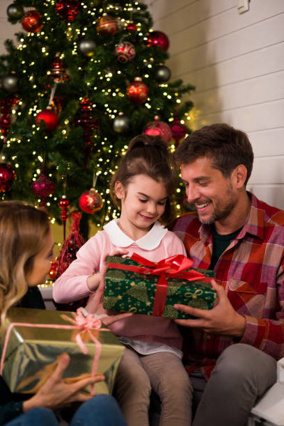 istock What mom and dad bought to me for Christmas? 1181053265