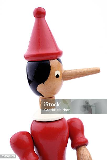 Naso Lungo Bugiardo - Fotografie stock e altre immagini di Pinocchio - Pinocchio, Bambola - Giocattolo, Bianco