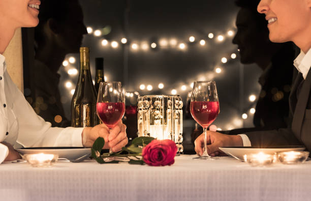 date night - restaurant wine table table for two imagens e fotografias de stock