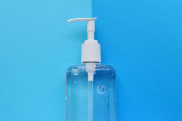 hand sanitizer - hand sanitizer liquid soap hygiene healthy lifestyle imagens e fotografias de stock
