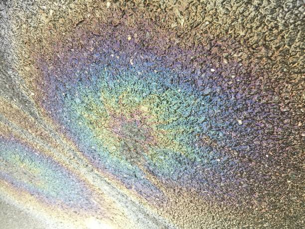 istock Oil slick 1181135400