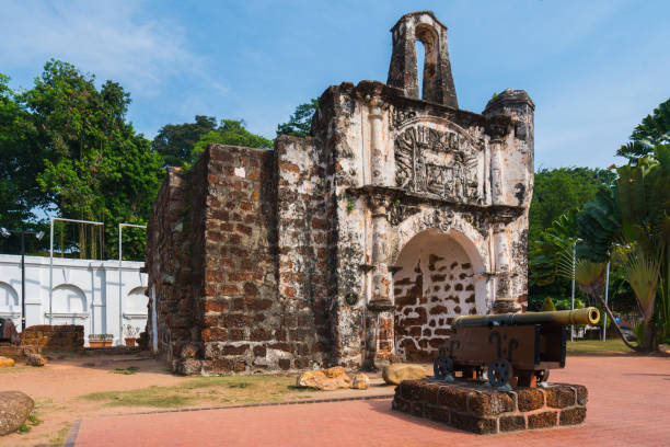 istock Ancient gate of Santiago, Malacca, Malaysia 1181144446