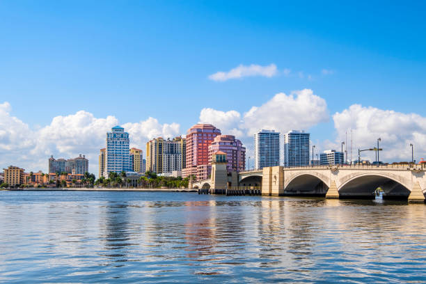 istock West Palm Beach, Florida (US) 1181155735