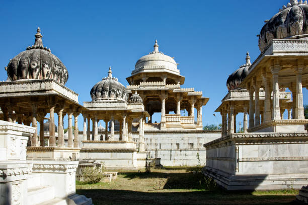 cenotaphs chhatries royal tomb at ahar - ahar cenotaphs imagens e fotografias de stock