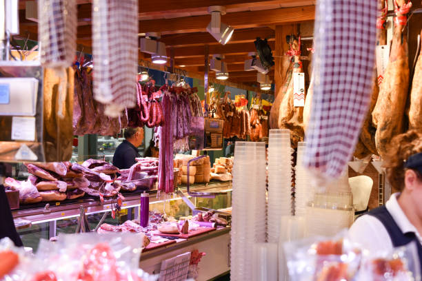 mercat de l'olivar, palma de mallorca, spain - shade people patio meat imagens e fotografias de stock