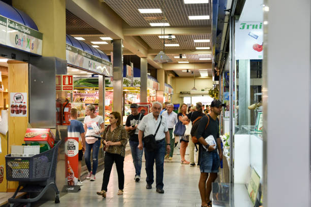 mercat de l'olivar, palma de mallorca, spain - shade people patio meat imagens e fotografias de stock