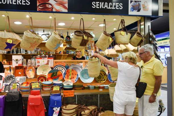 mercat de l'olivar, palma de mallorca, spain - shade people patio meat imagens e fotografias de stock