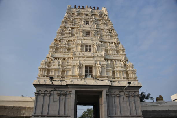 храм камакши амман, канчипурам, тамилнад, индия - tamil nadu tamil temple amman стоковые фото и изображения