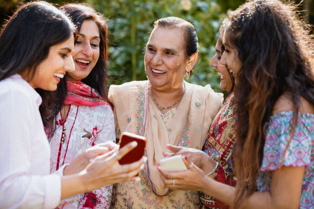 istock Family Time In The Garden 1181191167
