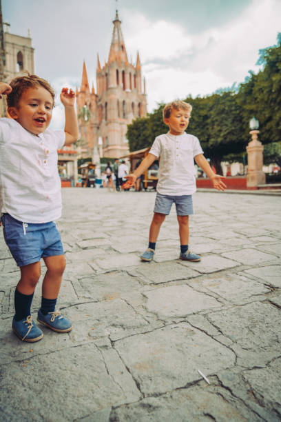 istock Family travelling in Mexico 1181240483