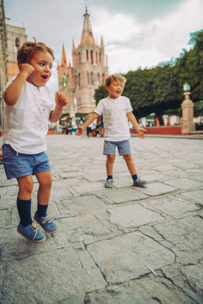 istock Family travelling in Mexico 1181240544