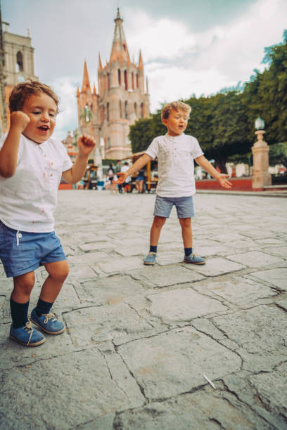 istock Family travelling in Mexico 1181240674