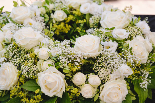 istock Wreath and grave decorations in a gardener shop 1181245192