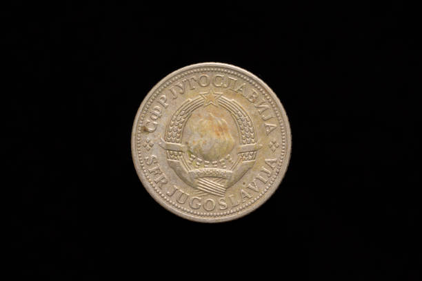 Old Yugoslavian 2 Dinara coin from 1972, obverse