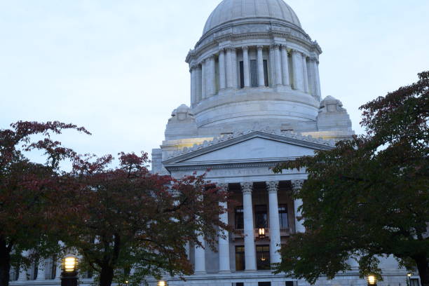 istock Majestic Washington State Legislative Building Surrounded By Autumn Trees 1181273484