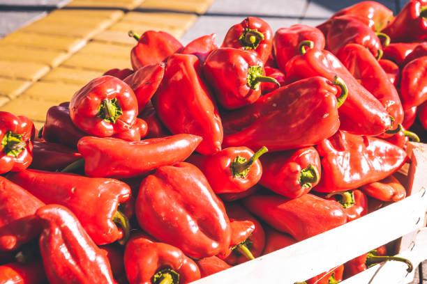 istock roasted red and yellow peppers, autumn colors 1181283820