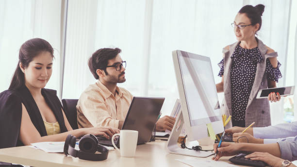 istock Senior leader giving advice speech to team members 1181326015