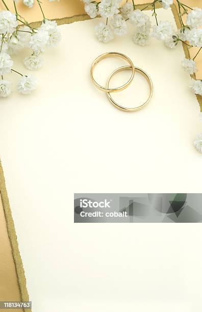 Convite De Casamento - Fotografias de stock e mais imagens de Convite de Casamento - Convite de Casamento, Anel - Joia, Dourado - Cores