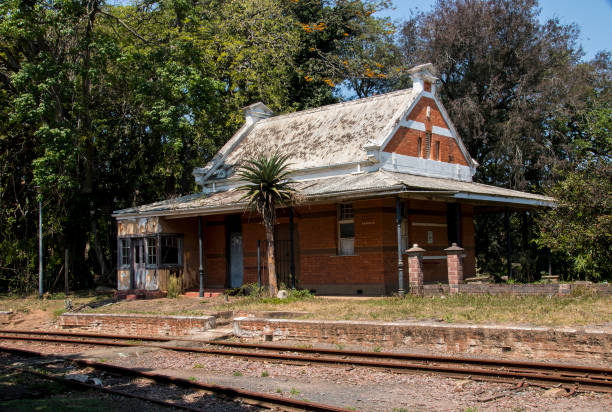 istock Folorn Unused Railway Station 1181373900