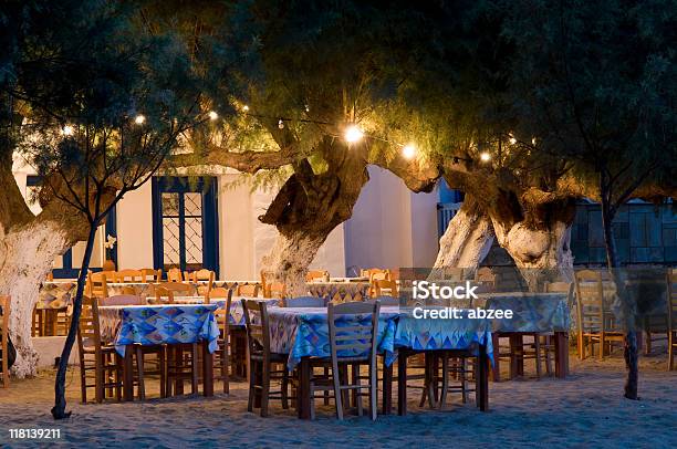 Greek Taverna Am Strand Stockfoto und mehr Bilder von Griechenland - Griechenland, Sifnos, Griechische Kultur